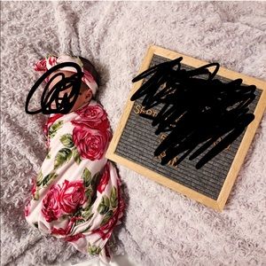 Posh Peanut Swaddle Gift Set